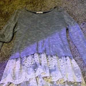 Really cute grey long sleeve